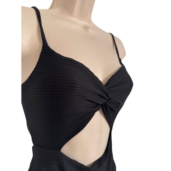 L * Space Kyslee One Piece Size Small Black Swimsuit Adjustable Straps NWT Textu - Picture 3 of 9